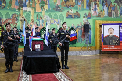 В Якутске прошла траурная церемония прощания с Героем России Дмитрием Егоровым / Николай Борисов Якутск Якутск Республика Саха (Якутия)