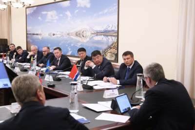 Еремеев предложил проект Молодежного совета ассоциации парламентариев Дальнего Востока и Забайкалья / ЯСИА   