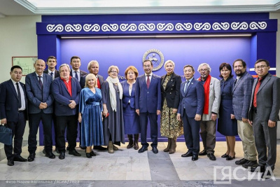 Глава Якутии Айсен Николаев встретился с участниками фестиваля поэзии «Благодать большого снега» / ЯСИА   Республика Саха (Якутия)
