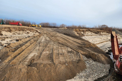 Подъездные пути к причалу переправы Жатай-Техтюр готовят к межнавигационным перевозкам / ЯСИА   