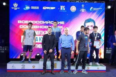 Якутский борец Николай Охлопков завоевал золотую медаль всероссийского турнира / Дьулустаан Сергеев   