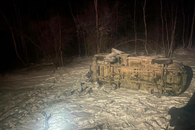 Пассажир погиб при опрокидывании автомобиля возле Тит-Ары / ЯСИА   