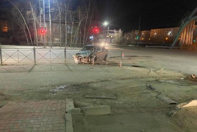 В Якутске на перекрестке столкнулись два автомобиля. Есть пострадавшие / ЯСИА Якутск Якутск Республика Саха (Якутия)