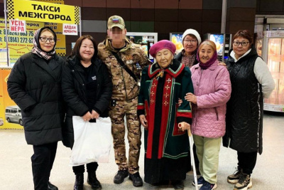 В аэропорту Якутска встретили бойца СВО из Верхнеколымского района / ЯСИА Якутск Верхнеколымский Республика Саха (Якутия)