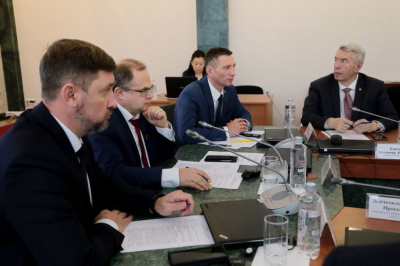 На круглом столе обсудили создание образовательного кластера /    