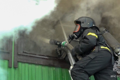 В Якутске загорелось кафе в 203-м микрорайоне / ЯСИА Якутск Якутск Республика Саха (Якутия)