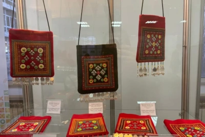 Творческая мастерская народных художественных промыслов объединила 100 юных якутян / ЯСИА   