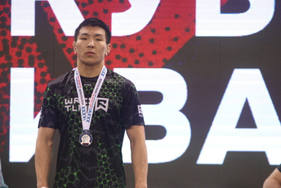 «Уверен, что победы скоро придут»: капитан сборной Якутии по вольной борьбе — о своей карьере / Дьулустаан Сергеев   