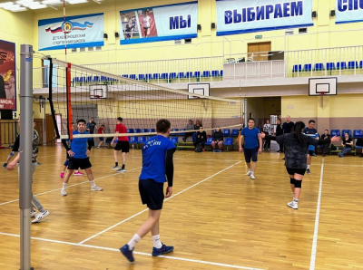 С 20 по 23 октября пройдет турнир по волейболу памяти Николая Мангутова /    