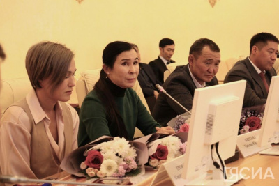 «Соперницы немного недооценили нашу Сардану». Тренер Татьяна Жиркова о медали Трофимовой на Азиаде / Дьулустаан Сергеев   