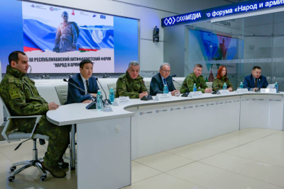 В Якутске стартовал III антифашистский форум «Народ и армия едины» / Майя Гоголева   