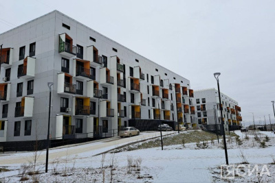 Из рассыпающейся «деревяшки» в комфортную новостройку: как в Якутии расселяют аварийные дома / Анна Лебединская   Республика Саха (Якутия)