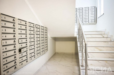 В МЧС разъяснили, почему нельзя хранить личные вещи в подъезде / ЯСИА   