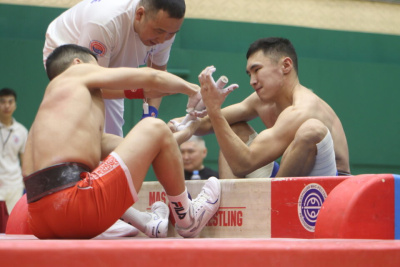 Схватки титулованных мас-рестлеров ожидаются на чемпионате Европы в Словакии / Дьулустаан Сергеев   