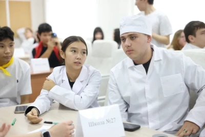 Школьники Якутска проверили свои знания в медицинской викторине / Мария Горохова   