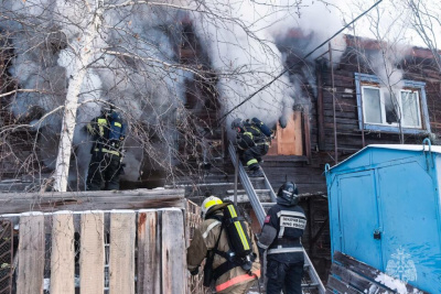 Двое детей и мужчина погибли при пожаре в Якутске            
                UPD / ЯСИА Якутск Якутск Республика Саха (Якутия)