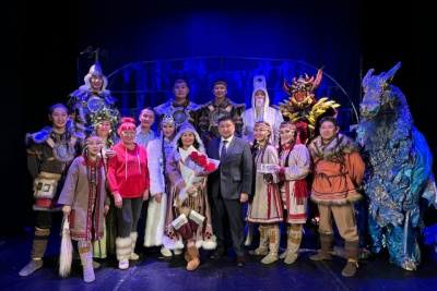 В ТЮЗе Якутии началась декада 35-летия творческой деятельности ведущей артистки Марии Даниловой / ЯСИА   