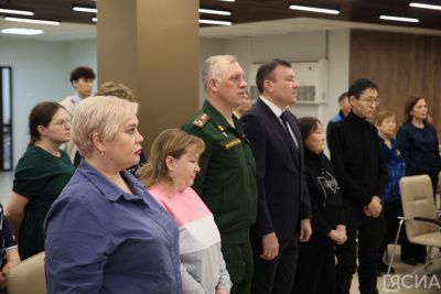 В Якутске вручили награды погибших участников СВО их родственникам / Дьулустаан Сергеев   