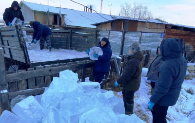 Коллектив ГУП «ЖКХ РС(Я)» оказал помощь ветеранам и семьям участников СВО / ЯСИА   