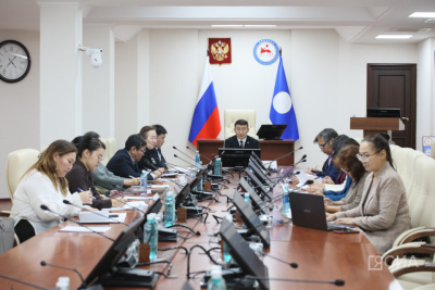 В Якутске более 300 учителей из нескольких республик обсудят сохранение и обучение родному языку / Нарыйа Пахомова   