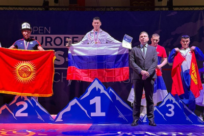 Мас-рестлеры Якутии одержали победы на чемпионате Европы / Дьулустаан Сергеев   