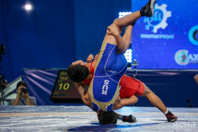 Якутский борец Олег Фомин стал финалистом международного турнира / Дьулустаан Сергеев   