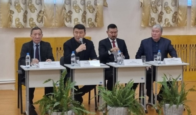 В селе Кобяй провели выездное заседание оргкомитета Ысыаха Олонхо / ЯСИА   