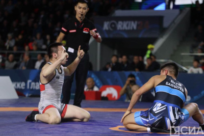 Борцы из Японии и Кубы прибыли в Якутск на турнир Коркина / Дьулустаан Сергеев Якутск Якутск Республика Саха (Якутия)