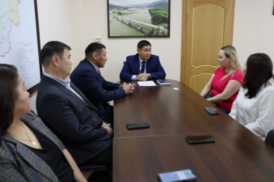 Минтранс Якутии и подведомственные предприятия помогли семье участника СВО / ЯСИА   