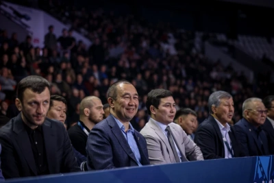 Айсен Николаев посетил XVI Международный турнир по вольной борьбе памяти Дмитрия Коркина / ЯСИА   