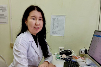 Девять молодых специалистов начали работу в Намской ЦРБ Якутии / ЯСИА   