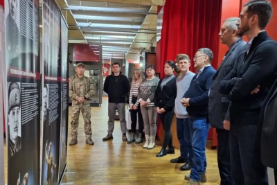 В Луганске состоялось открытие выставки «Якутяне на фронтах войны» / ЯСИА   