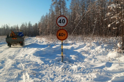 Открыт автозимник на дороге «Алдан» в Томпонском районе / ЯСИА   