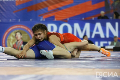 Двумя наградами отличилась женская сборная Якутии в Лиге Поддубного / Дьулустаан Сергеев   