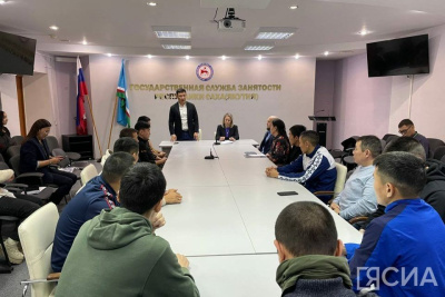 В Якутске проводили курсантов проекта «Навахту14» в угледобывающую компанию «Колмар» / Саина Титова Якутск Якутск Республика Саха (Якутия)