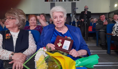 В День народного единства наградили достойных алданцев / ЯСИА   