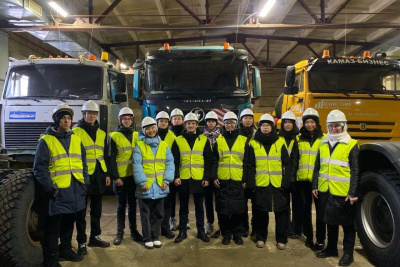 Учащимся «АЛРОСА-класса» провели профориентационную экскурсию в Мирном / Нарыйа Пахомова   