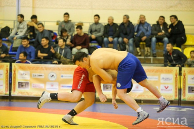 Памяти Алексея Никифорова проведут юниорское первенство Якутии по хапсагаю / Дьулустаан Сергеев   