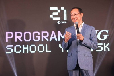 Глава Якутии: «Компании, встраиваясь в экосистему Сбера, могут выходить на мировой уровень» / ЯСИА   Республика Саха (Якутия)