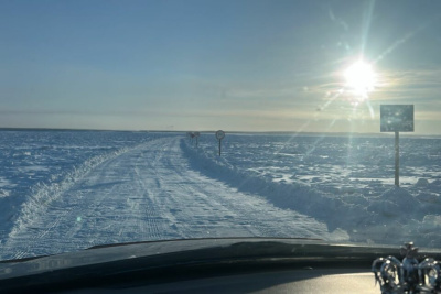 В Якутии заработала первая ледовая переправа на реке Лене / ЯСИА   