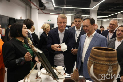 Герман Греф встретился с резидентами креативого кластера «Квартал труда» в Якутске / ЯСИА Якутск Якутск Республика Саха (Якутия)