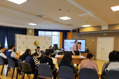 Гимназистам Якутска преподали уроки ораторского мастерства / ЯСИА Якутск Якутск Республика Саха (Якутия)