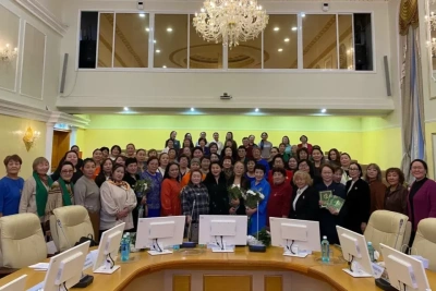 Работниц агропромышленного комплекса Якутии поздравили в преддверии всероссийского Дня Матери / ЯСИА   