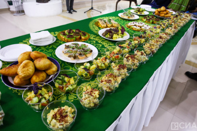 «Вкус хомуса»: в Якутске прошел необычный гастро-культурный вечер / Мария Горохова Якутск Якутск Республика Саха (Якутия)