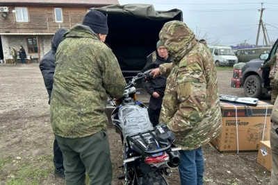 Более 200 посылок доставили якутским бойцам / ЯСИА   