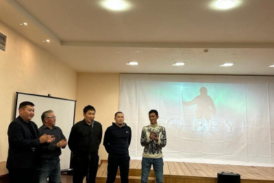 В Жиганском районе Якутии прошла премьера фильма «Золото Авахи» / ЯСИА  Жиганский Республика Саха (Якутия)