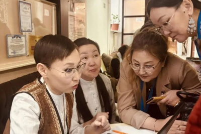 Языковые проекты представили на съезде учителей Якутии / ЯСИА   