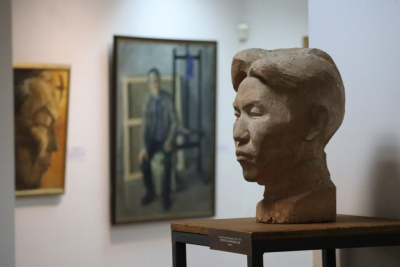 В Якутске собрали портреты знаковых личностей прошлого и настоящего республики / Нарыйа Пахомова   