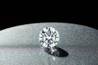 Победителям «Бриллиантовой бабочки» вручат 12 редчайших бриллиантов из коллекции АЛРОСА / ЯСИА   