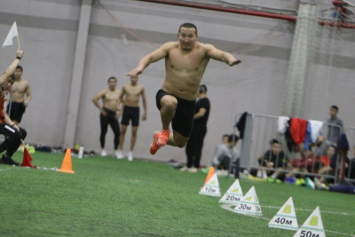 В Якутске начался отбор на Игры Дыгына с участием титулованных спортсменов / Дьулустаан Сергеев   